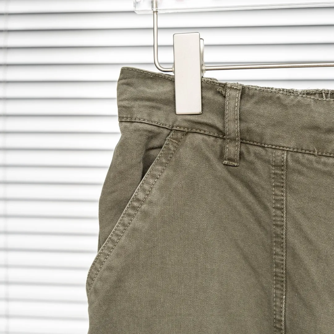 P340 top version (different currencies) Style: Stone Island STONE LSLAND washed and distressed multi-pocket functional trousers Color: Picture color Size: M-XXXL Fabric: Workwear Accessories: Full set of customized accessories No gender distinction, same style for men and women